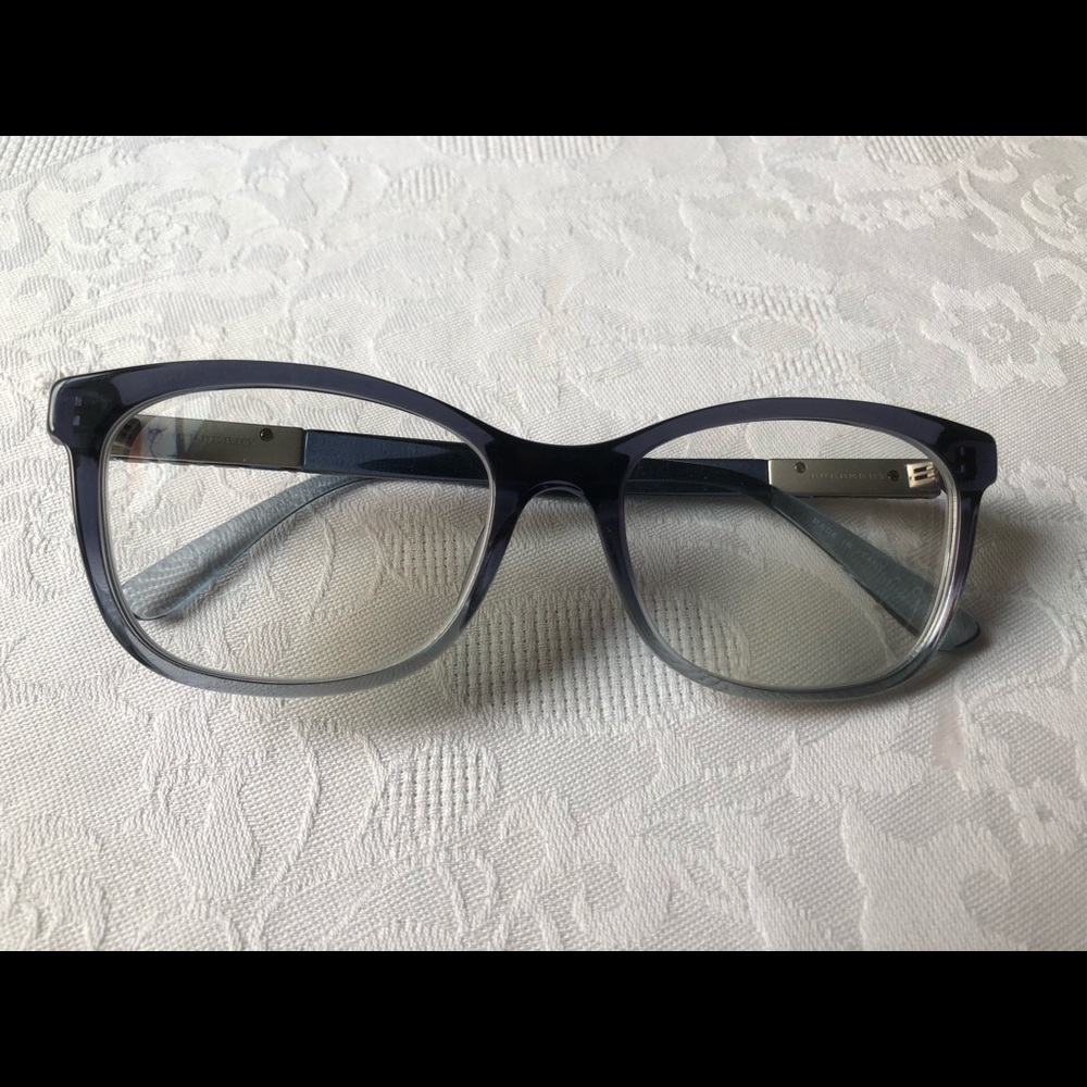 - Brand new Burberry Blue Gradient Woman’s Frame - Picture 6 of 7